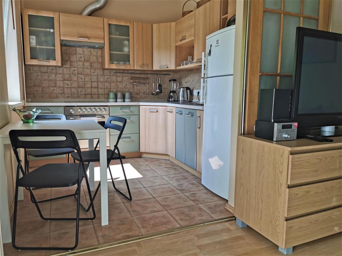 Flip-Flops Apartment Jurmala With Free Parking Exterior photo